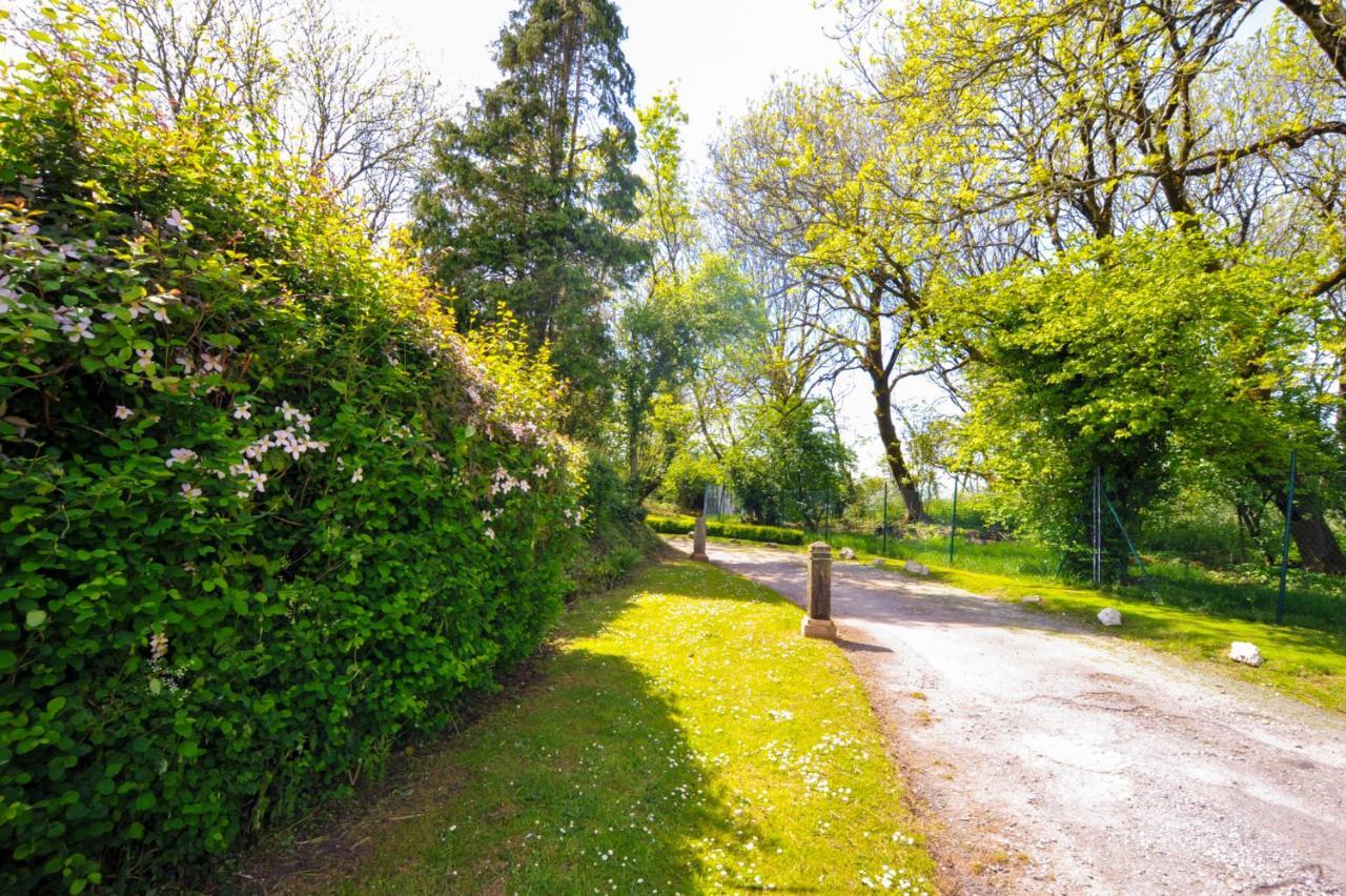 Ballas Farm Country Guest House Bridgend  Exterior photo