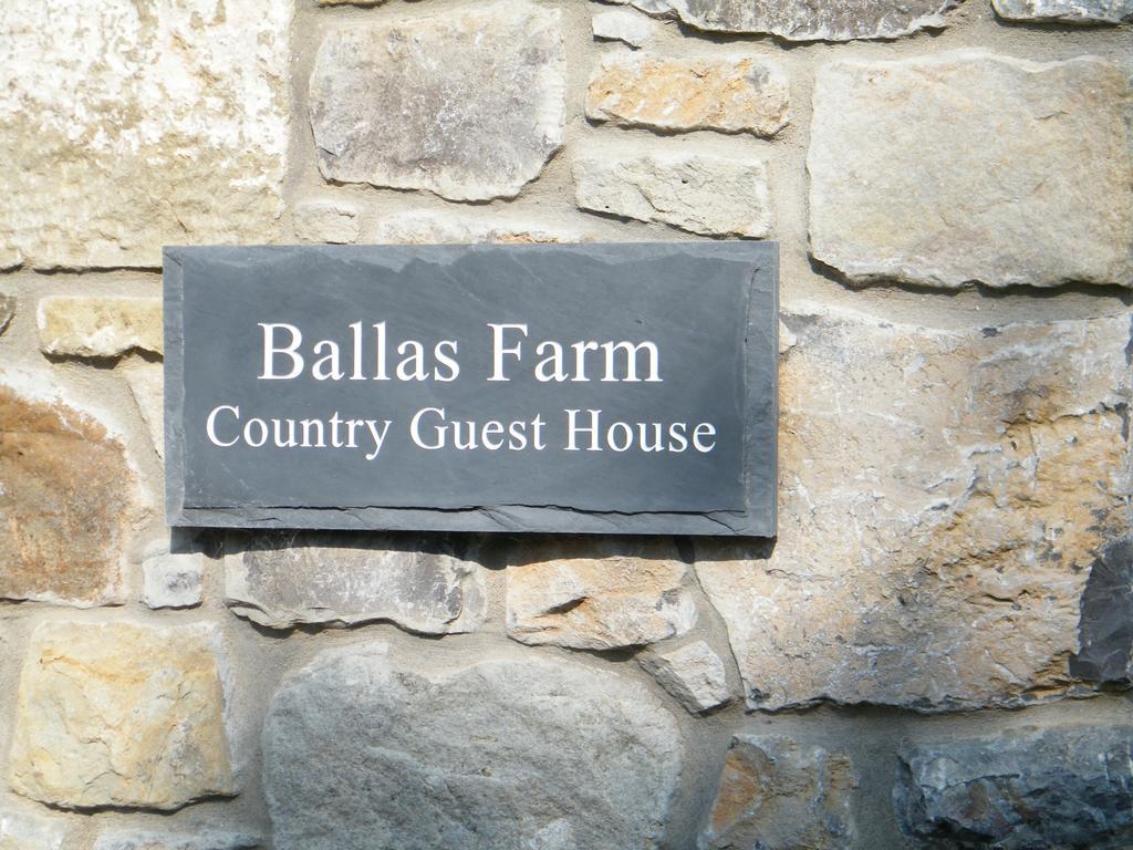 Ballas Farm Country Guest House Bridgend  Exterior photo